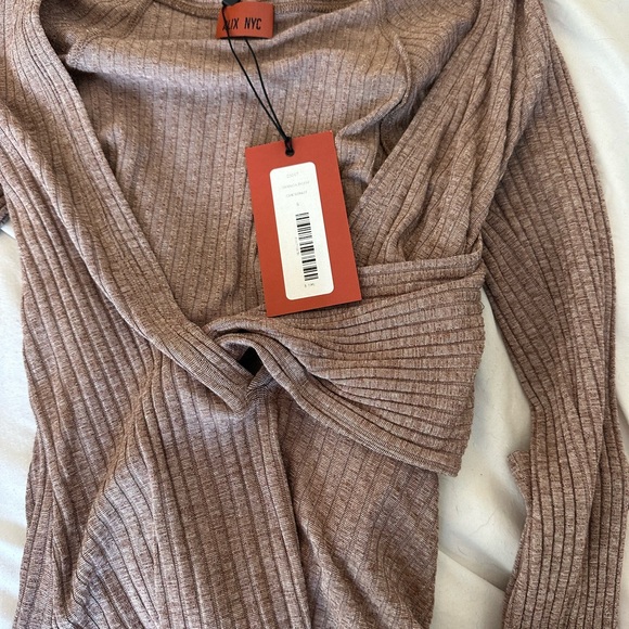 Bianca Bodysuit in Chestnut
ALIX NYC - Picture 2 of 5